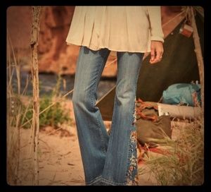 Driftwood Farrah Floral Jeans by Sundance. Size 29